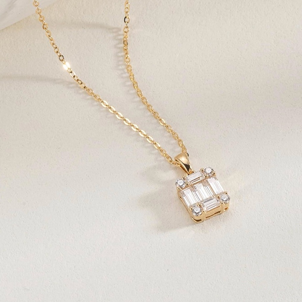 ✨LUXURY✨ Simulated‎ Diamond Pendant Dainty 18k Gold Plated Necklace